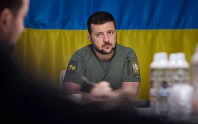«Не думаю, що він блефує»: Зеленський прокоментував ядерні погрози путіна