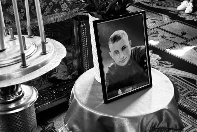 На Волині попрощалися із загиблим воїном Дмитром Калінчуком (фото)