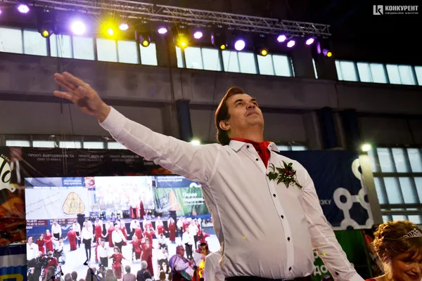 У Луцьку відбувся бал для дітей та молоді з інвалідністю (фото)