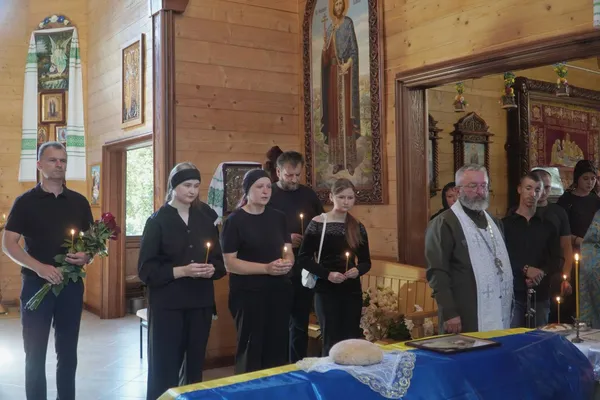 Загинув на рідній Херсонщині: у Володимирі попрощалися з молодим воїном Віталієм Піщанським (фото)