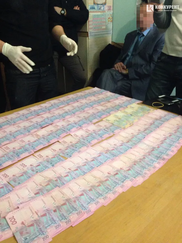 На Волині спіймали заступника начальника управління Держпраці на хабарі