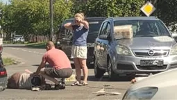 У Світязі Opel збив жінку на скутері, яка везла пончики (фото)