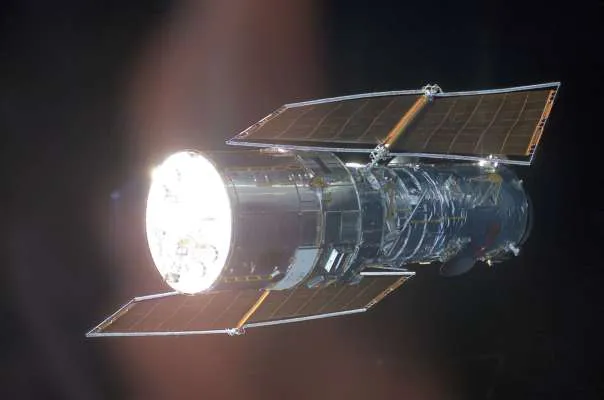 Телескоп Hubble показав, як формується нова зірка (фото)