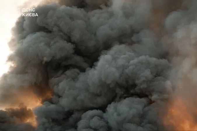 10 загиблих та понад пів сотні поранених: що відомо про наслідки ворожої атаки на Київ