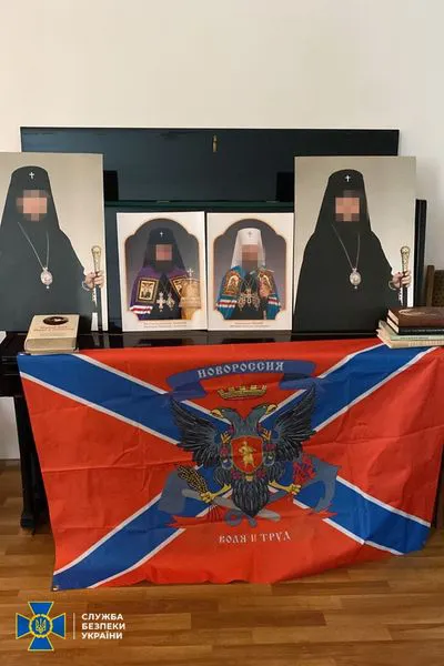 В монастирі на Волині СБУ знайшла молитви за росію та «підручники», в яких вихваляють кремлівський режим (фото, відео)