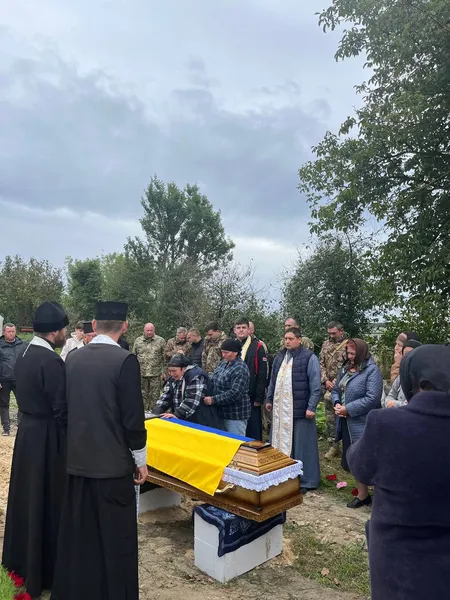 На Волині попрощалися із 29-річним воїном Віктором Дідуком (фото)