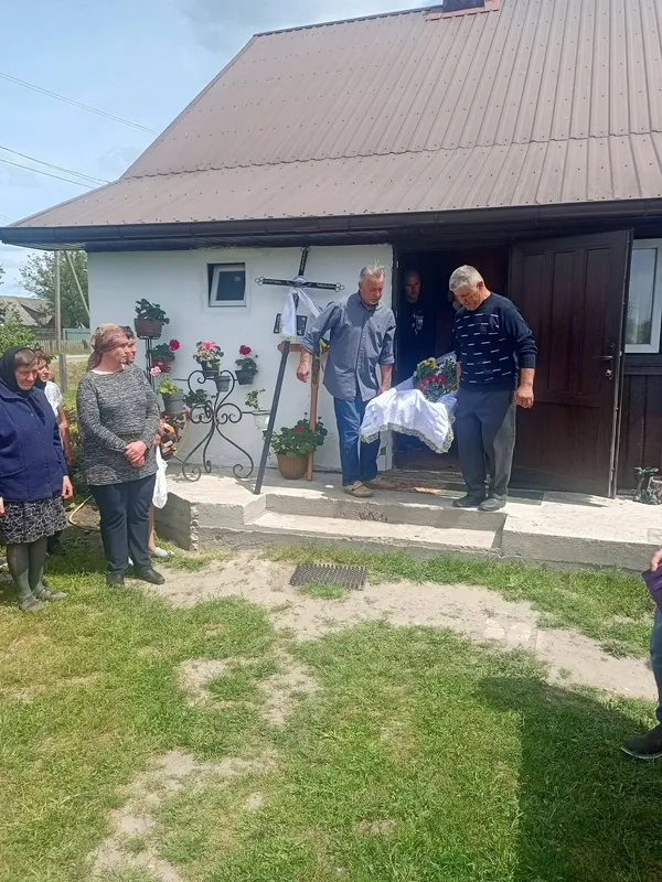 Помер від важкої хвороби: на Волині поховали ветерана Романа Шнита (фото)