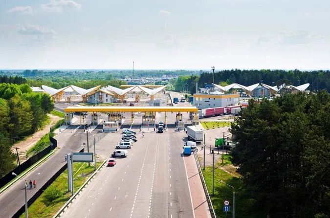 На Волині в усіх пунктах пропуску почали робити експрес-тести на COVID-19
