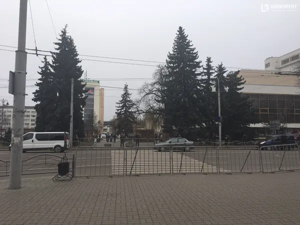 Луцьк готується до приїзду Порошенка (фото)