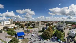 Показали весняний Луцьк із "пташиної" висоти (відео) 