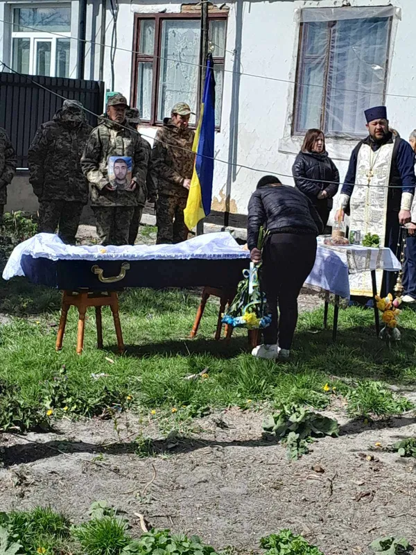 На Волині попрощалися із померлим захисником Михайлом Сютриком (фото)