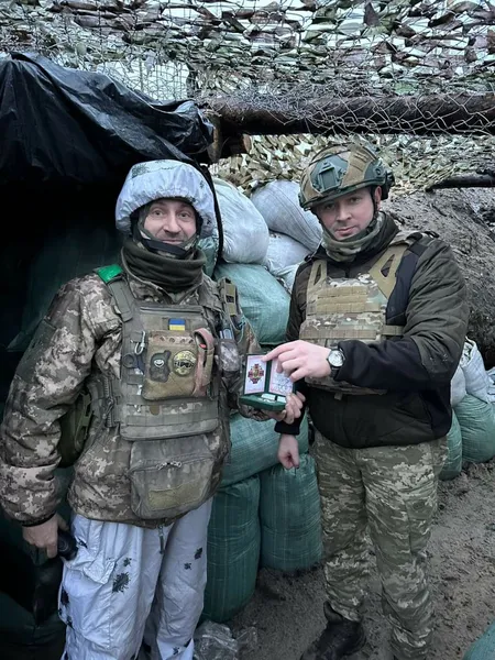 Комбриг 100-ї бригади на «нулі» відзначив воїнів Луцького батальйону (фото)