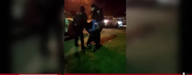 Лаявся та жбурляв каміння: у Луцьку затримали агресивного чоловіка (відео)