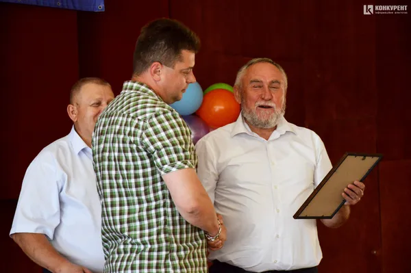Луцькі медики отримали подарунки від Покровського з нагоди професійного свята (фото)