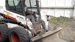 На території "Ласки" облаштовують вигульний майданчик (фото)