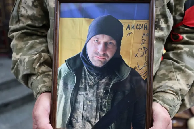 Загинув на Великдень: у Луцьку попрощались з Героєм Олександром Кущем