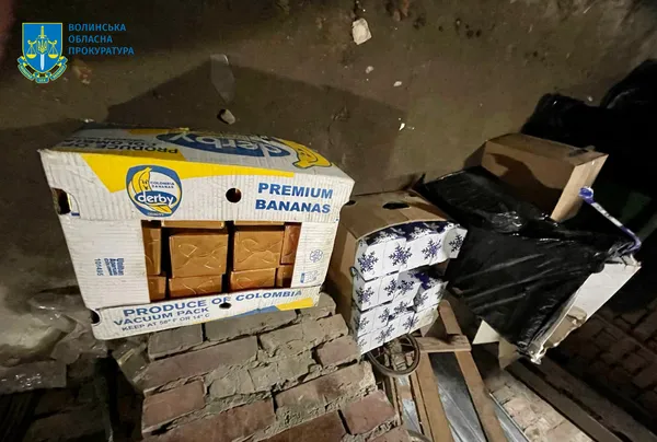Наторгував на 400 тисяч: волинянин піде під суд за нелегальний алкоголь і цигарки (фото)