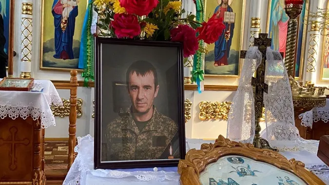 На Волині попрощалися з воїном Вадимом Королюком, який загинув 5 місяців тому (фото)