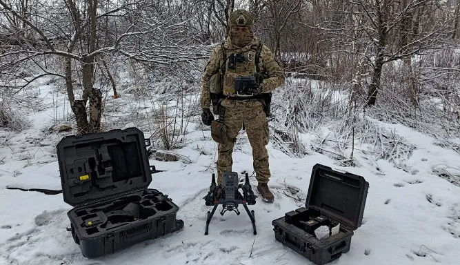 Армії дронів передали 30 комплектів безпілотників (фото)
