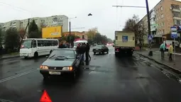 У Луцьку на переході збили жінку (відео) 