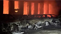 Пожежі, зруйновані склади, вибиті вікна: росіяни вночі атакували Запоріжжя (фото)