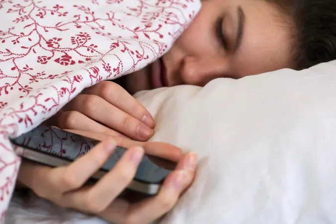 Як тратити менше часу на смартфон: 9 порад
