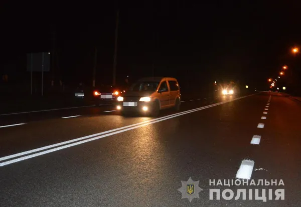 ДТП на переході: на Волині авто збило дівчину (фото)