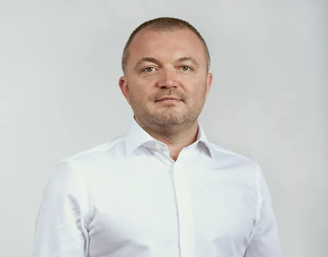«Чим багатшими будуть українці, тим міцнішою стане Україна», – Покровський привітав лучан із Днем Незалежності