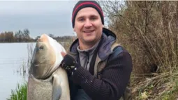 В річці на Волині упіймали 20-кілограмового товстолоба (фото)