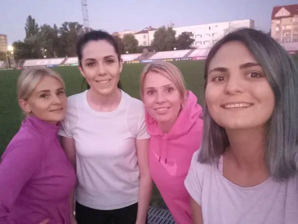 Тут збираються добрі і чуйні люди, які підтримають, коли важко