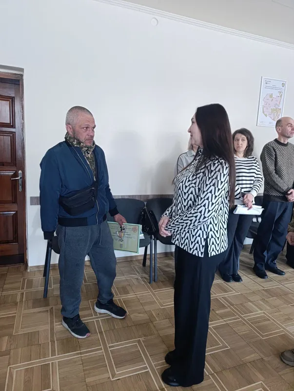 Ветерану війни з Волині вручили відзнаку «Залізний Хрест» (фото)