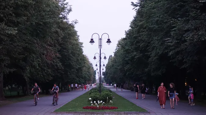 Вечірній Луцьк після спекотного літнього дня (фото)