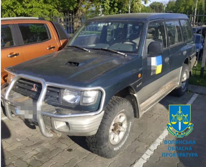 Шахрай видурив у волинського БФ джипи, аби продати їх «Вовкам Да Вінчі» (фото)