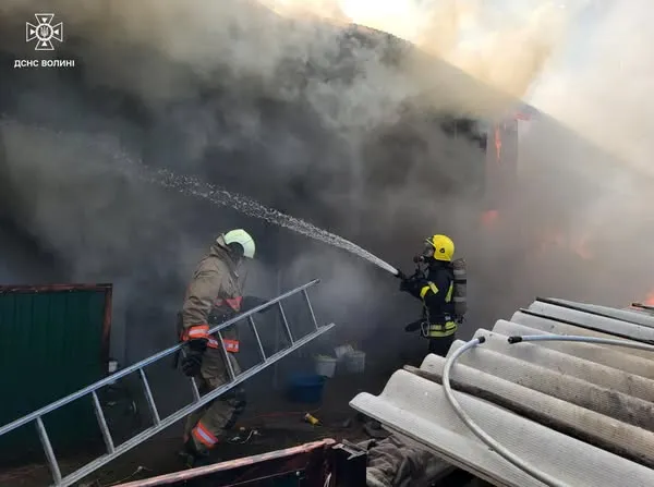Підпал: у Горохові горіла солома в тюках (фото)