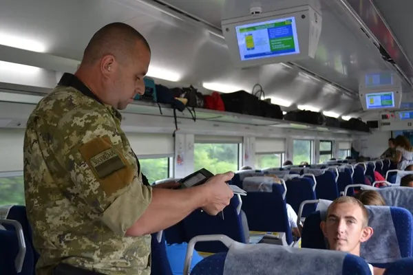 «Укрзалізниця» запустила ще один потяг в Польщу (фото)