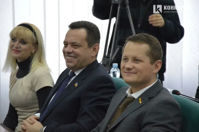 В Луцькій міськраді – три нові фракції