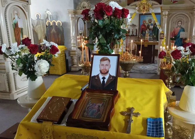 Страшне горе: на Волині попрощалися із молодим бійцем Романом Каденчуком (фото)