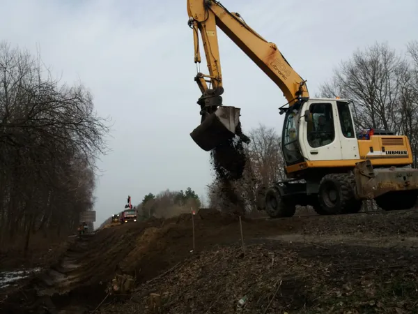 На дорозі Ковель – Воля Любитівська – ремонт: рух обмежений (фото)