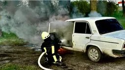 У селищі на Волині горів «жигуль» (фото)