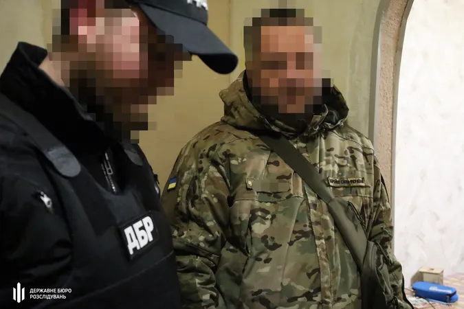Вкрав у побратимів майже 10 млн і грав у казино: в Дніпрі засудили ексфінансиста бойової бригади (фото)