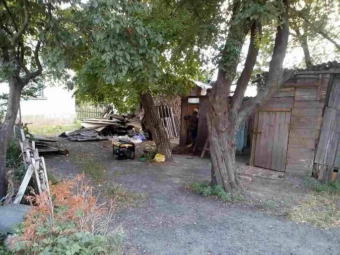 Луцькі муніципали знесли чергові конструкції (фото) 