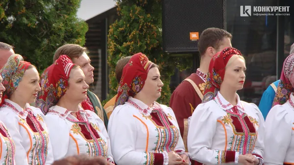 Над Волинню замайорів найбільший прапор (фото. відео)