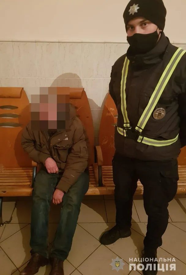 Тиждень не виходив на зв'язок: на Волині поліцейські розшукали пенсіонера (фото)