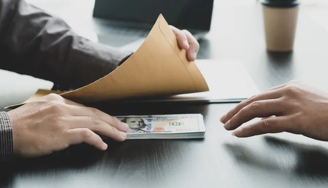 Україна опустилася на 122 місце в рейтингу сприйняття корупції (фото, відео)