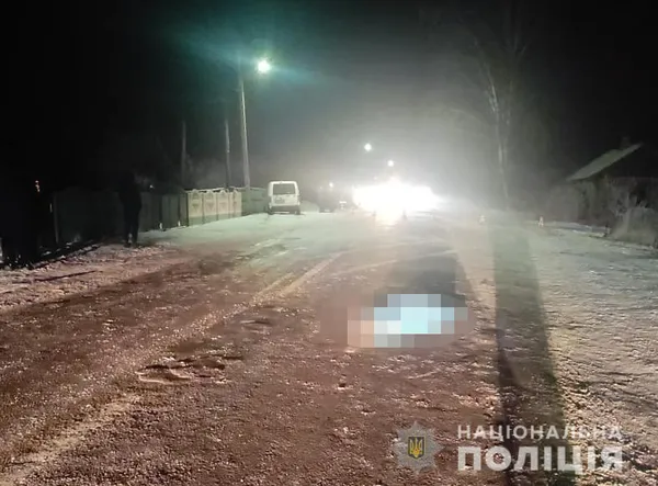 На Волині автомобіль на смерть збив пішохода (фото, відео)
