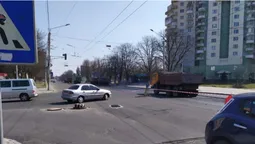 У Луцьку ремонтують вулицю Рівненську: що вже зробили і де взяли гроші (фото)