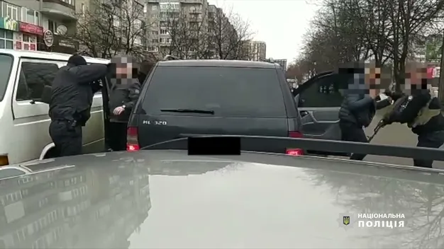 Продавали 500 доз щомісяця: в Луцьку викрили групу наркоторговців (фото, відео)