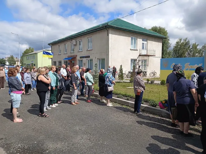 На Волині попрощались із 44-річним Героєм Олександром Нікітіним (фото)