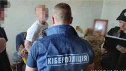 У Луцьку викрили чоловіка, який налаштовував трансляцію пропагандистських телеканалів