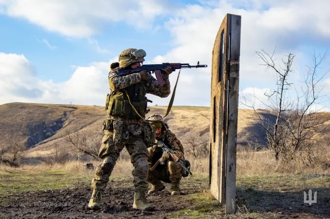 Близько 672 850 окупантів, 8997 танків, 17 050 БпЛА: втрати ворога на 16 жовтня